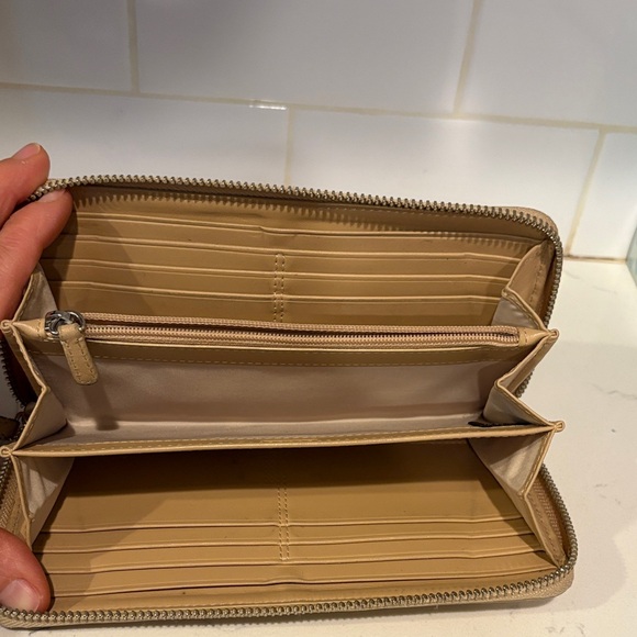 COACH Tan Leather Women's Wallet - Picture 4 of 6